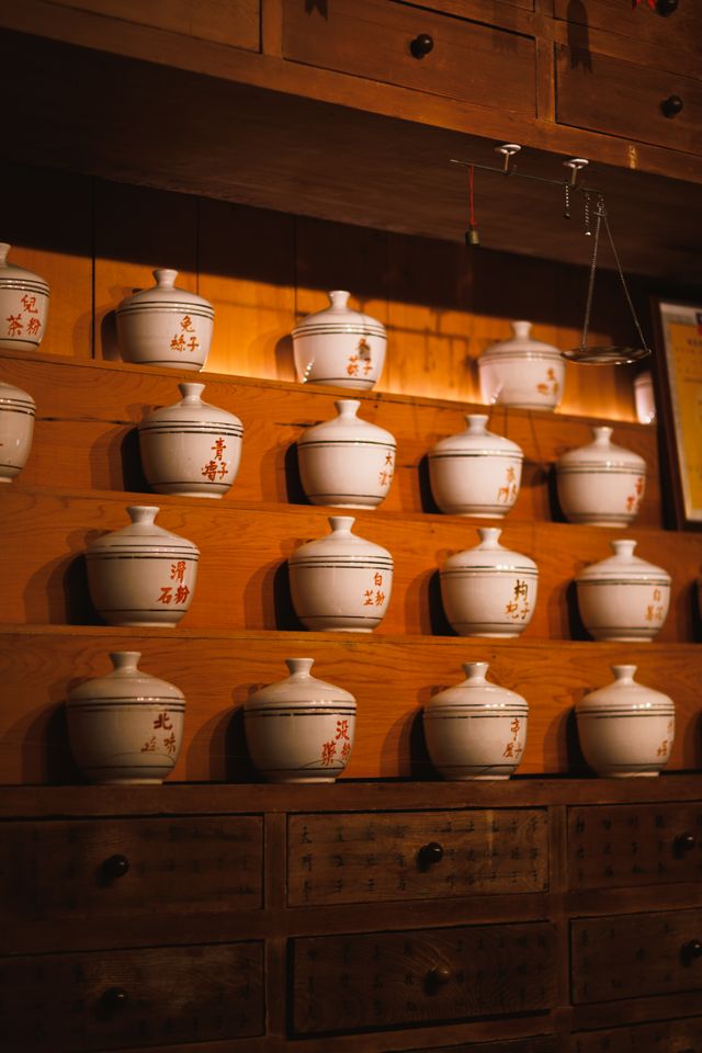 Ai Jiu Why This Traditional Practice Is Finding a Place in Modern Wellness Routines
