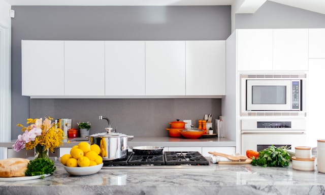 Commercial Kitchen Exhaust: Why Proper Ventilation Matters More Than You Think in a Busy Kitchen